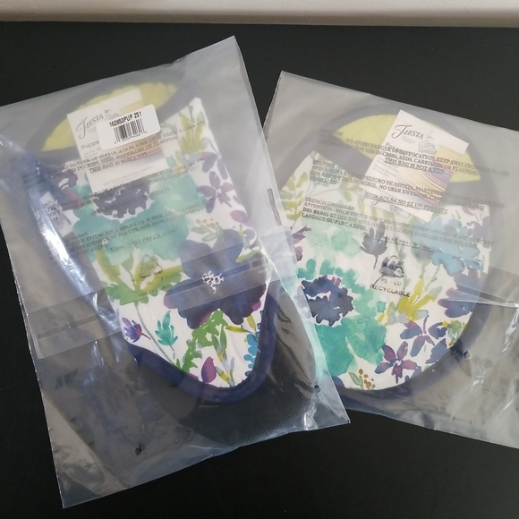 Fiesta Kitchen Nwt Fiesta Garden Cool Puppet Oven Mitt And Pot